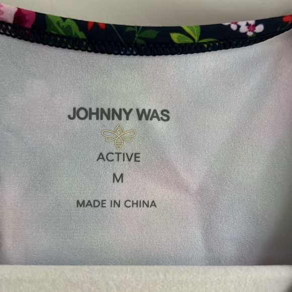 Johnny was activewear  Cantero crisscross high neck sports bra. New with tags - Picture 2 of 5